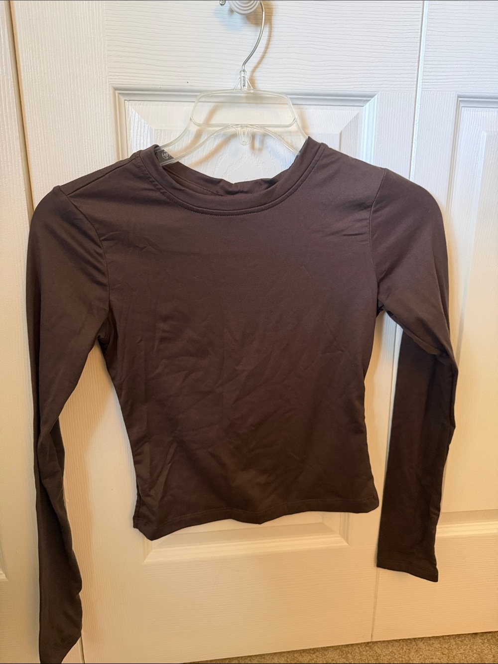La glow women’s small fitted long sleeve.
